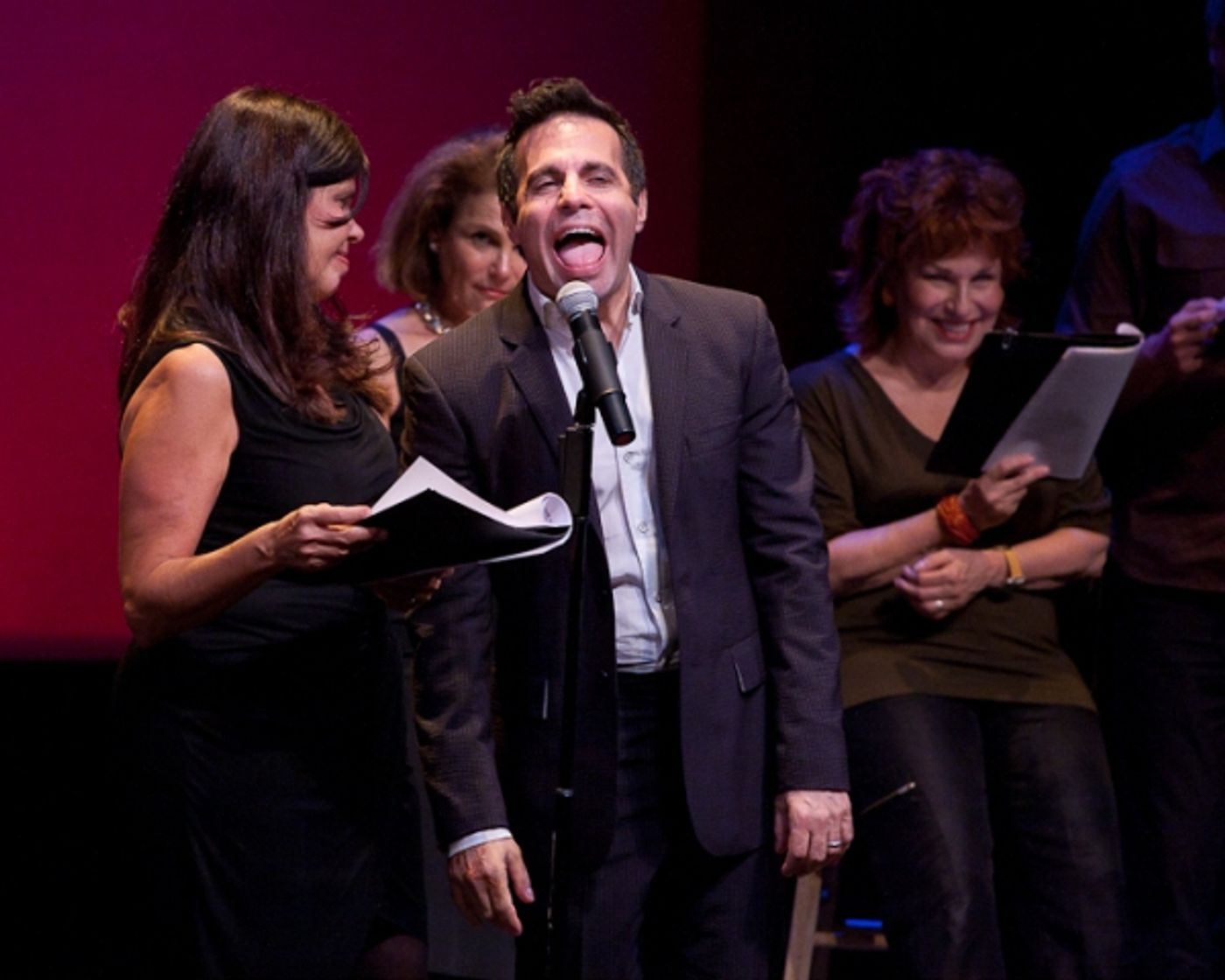 Photo Coverage: Matthew Broderick, Nathan Lane et al. Brave the Rain for CELEBRITY AUTOBIOGRAPHY - Hamptons Edition  Image