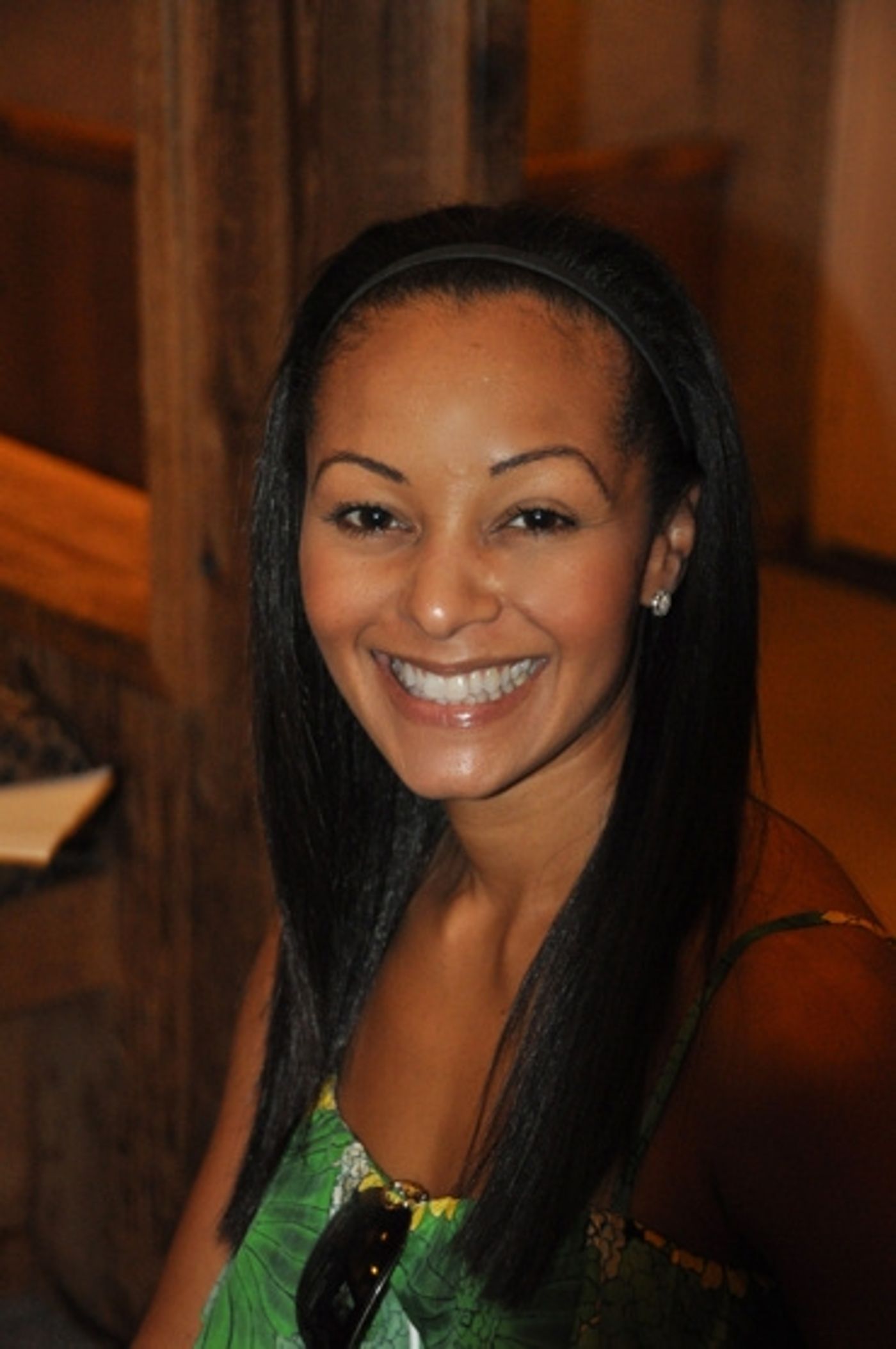 Photo Coverage: MARY POPPINS Records for 'Carols For A Cure'  Image