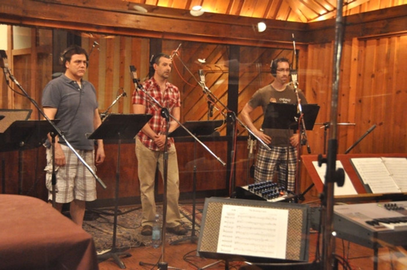 Photo Coverage: MARY POPPINS Records for 'Carols For A Cure'  Image