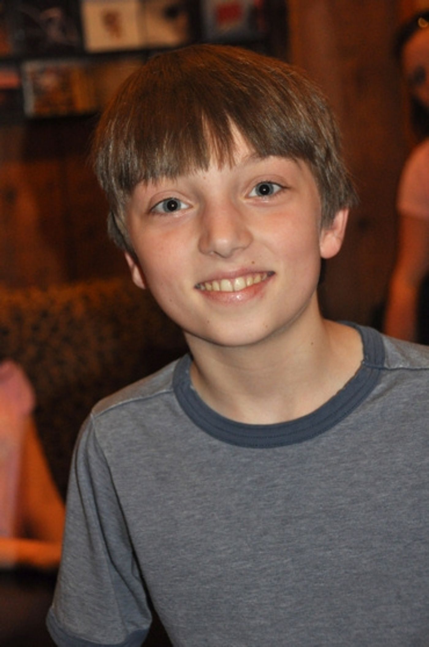 Photo Coverage: MARY POPPINS Records for 'Carols For A Cure'  Image