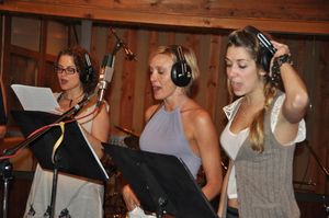 Anna Hoffman, Rachel de Benedit and Sara Andreas Photo