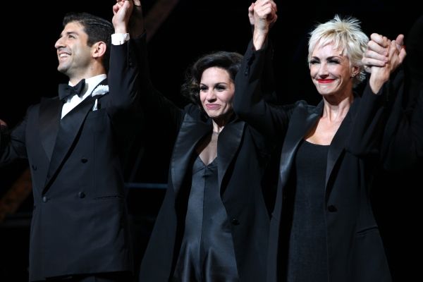 Photos: Kara DioGuardi Makes Broadway Debut as 'Roxie' in CHICAGO! — photo 14 of 33