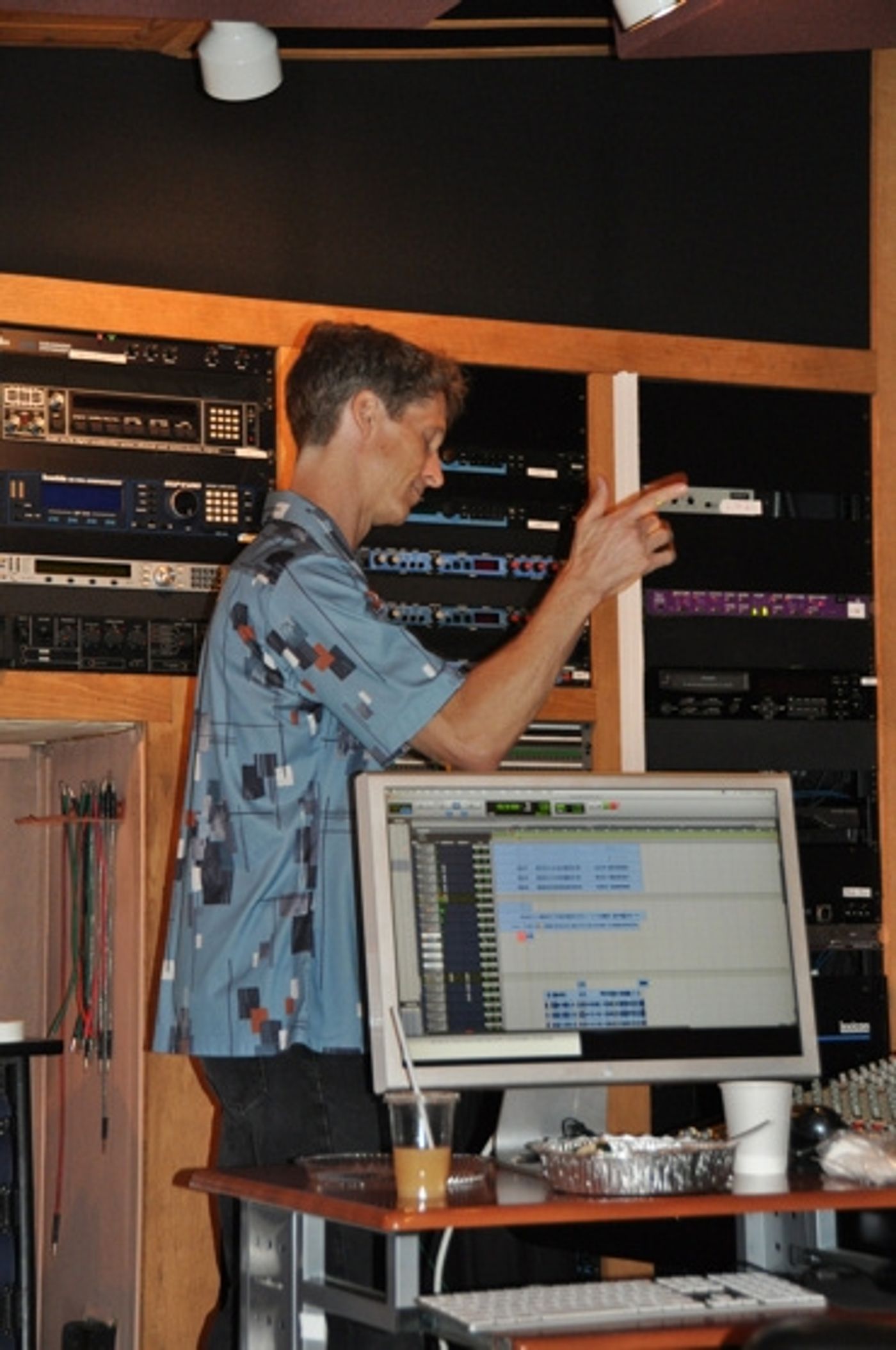 Photo Coverage: BILLY ELLIOT Sings for 'Carols For A Cure'  Image