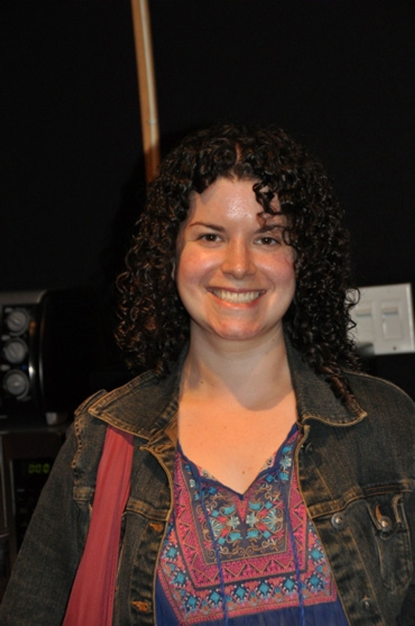 Photo Coverage: MAMMA MIA! Sings for 'Carols For A Cure'  Image