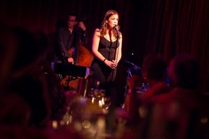 Lindsay Mendez Photo