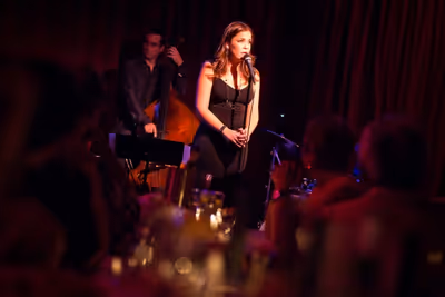 Lindsay Mendez Photo