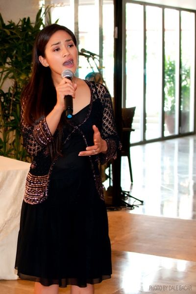 Joanna Ampil Photo