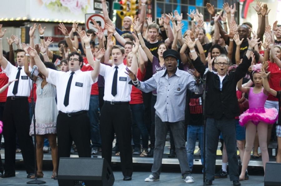 Photo Coverage: BWAY UNITES: 9/11 DAY OF SERVICE AND REMEMBRANCE Image