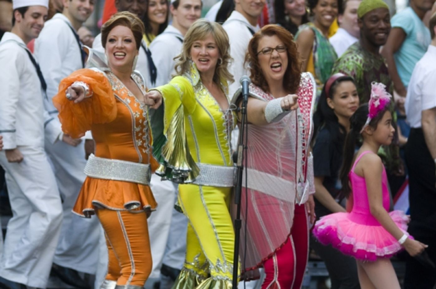 Photo Coverage: BWAY UNITES: 9/11 DAY OF SERVICE AND REMEMBRANCE  Image