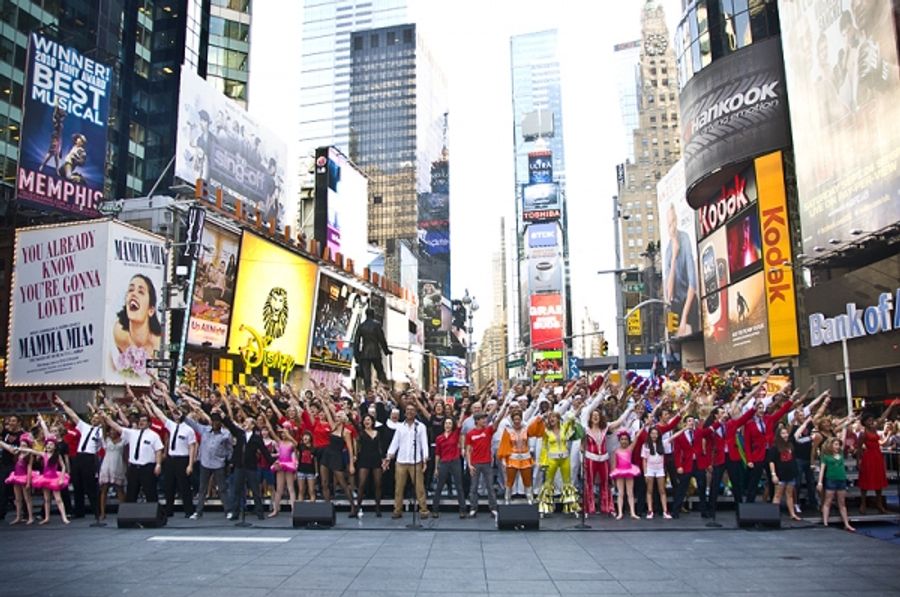 Photo Coverage: BWAY UNITES: 9/11 DAY OF SERVICE AND REMEMBRANCE Image