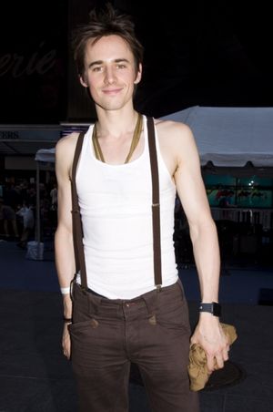 Reeve Carney @ BroadwayWorld Reeve Carney Photo