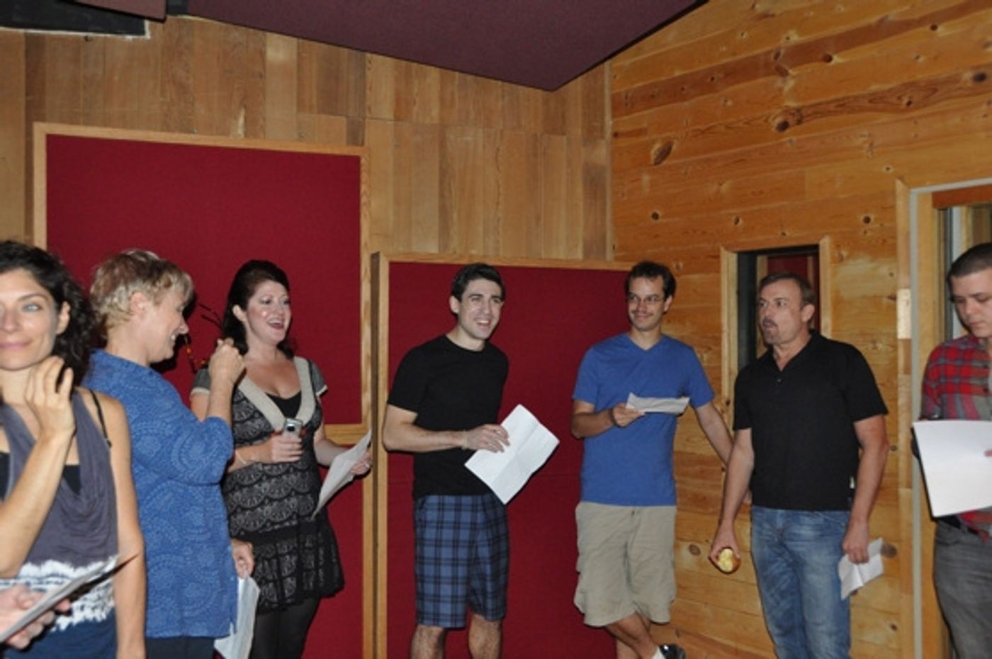 Photo Coverage: THE PHANTOM OF THE OPERA Sings for 'Carols For A Cure'  Image