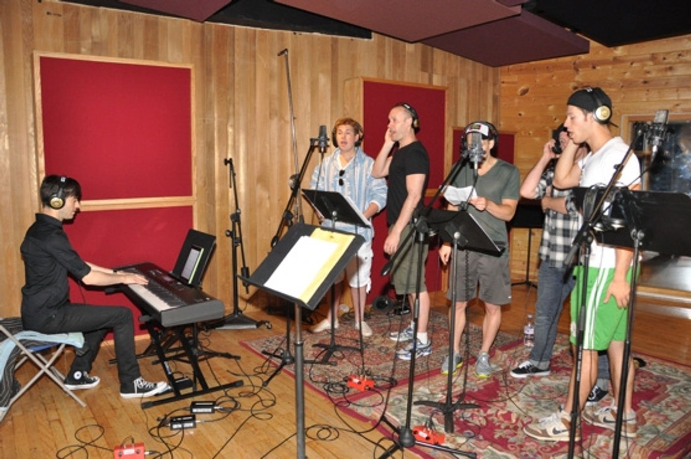 Photo Coverage: WICKED Sings for 'Carols For A Cure'  Image