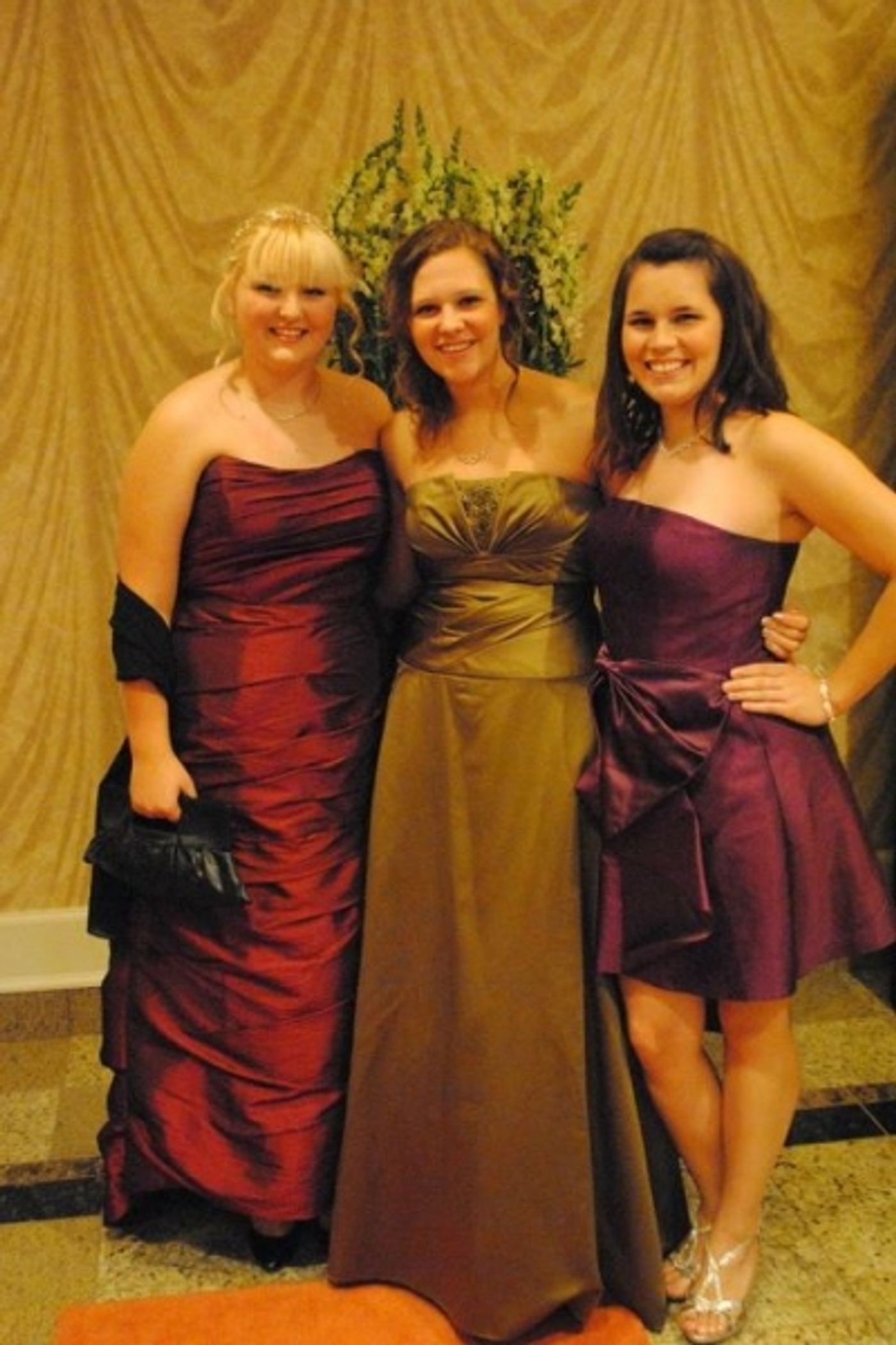 Photo Coverage: First Night: The Red (Orange) Carpet Event  Image