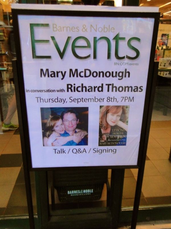 Barnes & Noble signage for event Photo