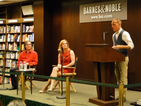 Photo Flash: New York's LESSONS… Looks Towards Los Angeles Photo Flash: New York's LESSONS… Looks Towards Los Angeles Image