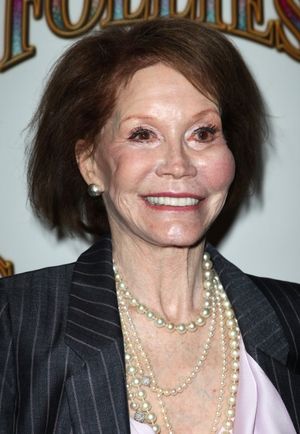 Mary Tyler Moore @ BroadwayWorld Mary Tyler Moore Photo