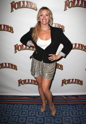 Elizabeth Stanley @ BroadwayWorld Elizabeth Stanley Photo