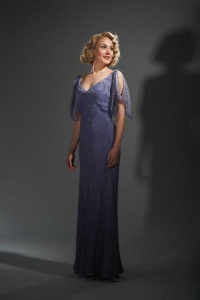 Photo Flash: Kim Cattrall, Paul Gross, et al. in First PRIVATE LIVES Photos!  Image