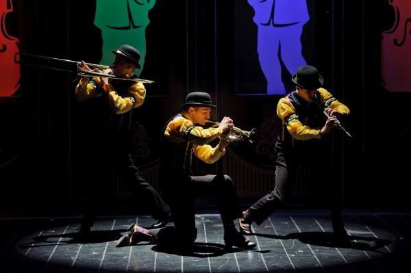 Photo Flash: Stages St. Louis Presents VICTOR/VICTORIA  Image