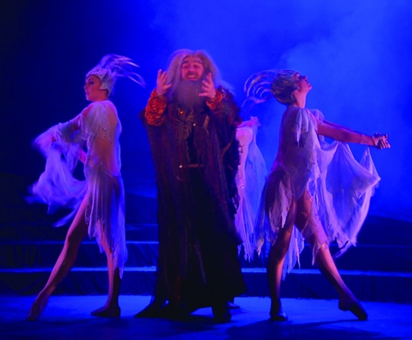 Photo Flash: CAMELOT Plays the John W. Engeman Theater!  Image