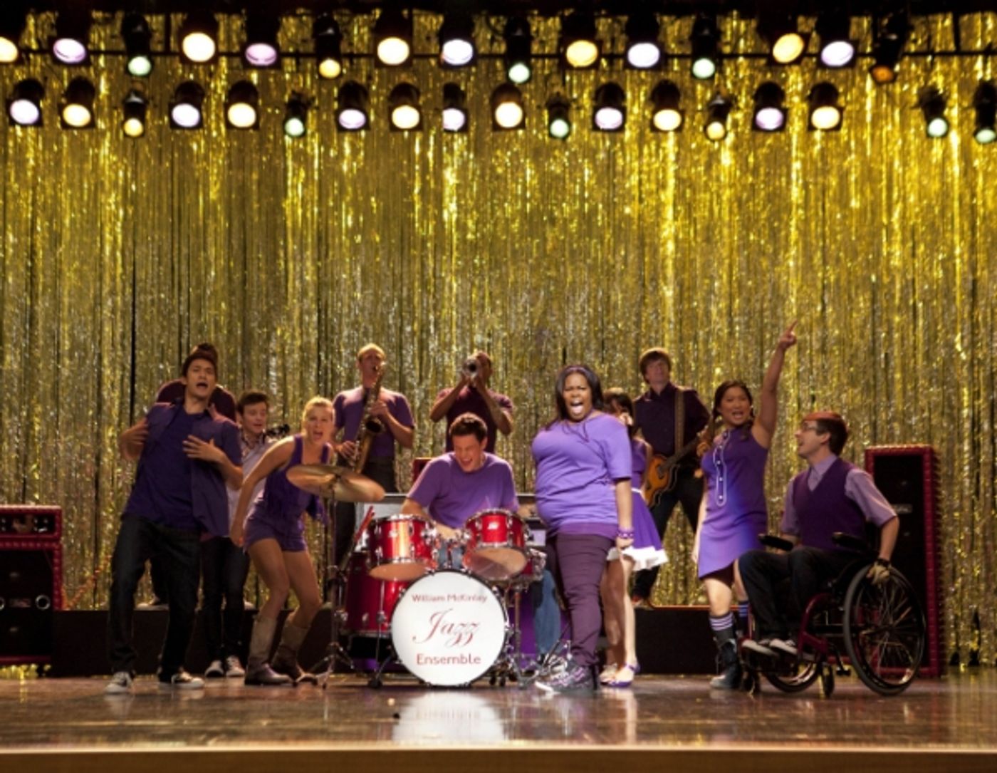 Photos and Audio: Tonight on GLEE- ANYTHING GOES, WIZARD OF OZ, and More!  Image