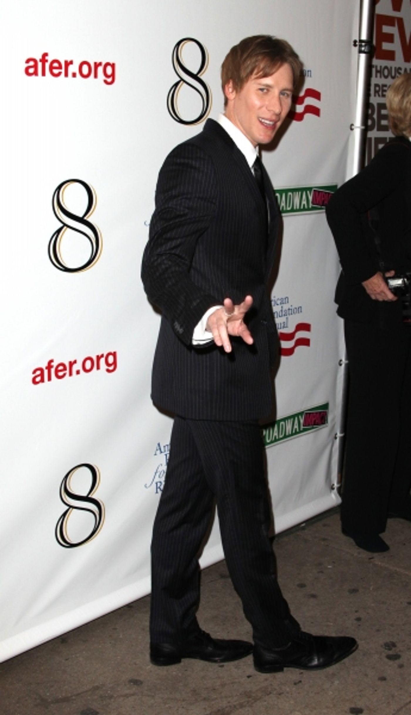 Photo Coverage: Sold Out '8' Premiere Red Carpet  Image