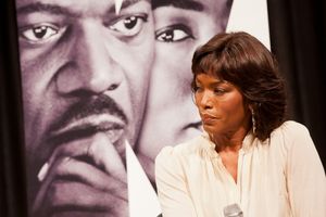 Angela Bassett Photo