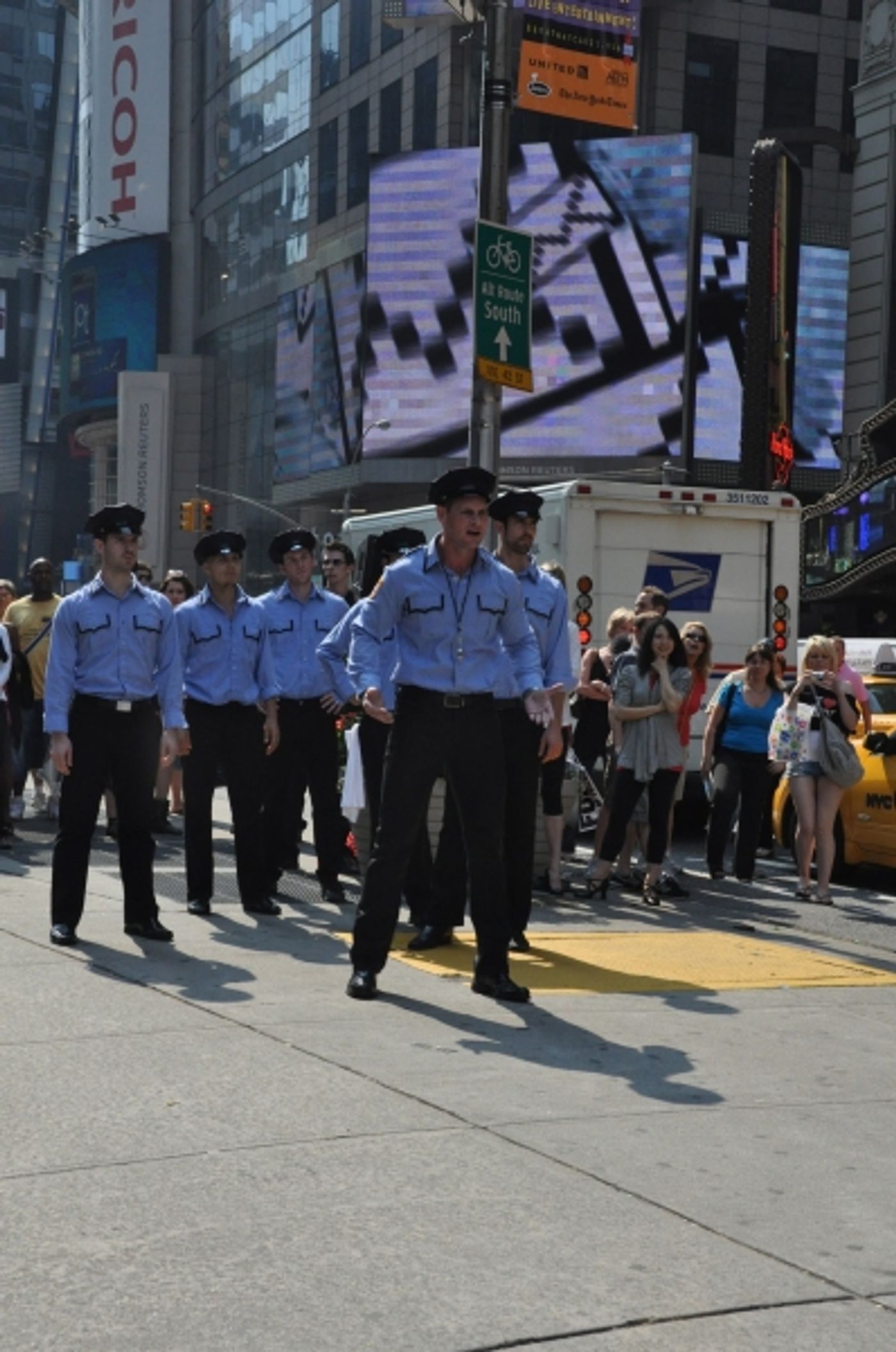 Photo Coverage: Broadway Takes Part in Shellac Flash Mob in Times Square fo Fashion Week  Image