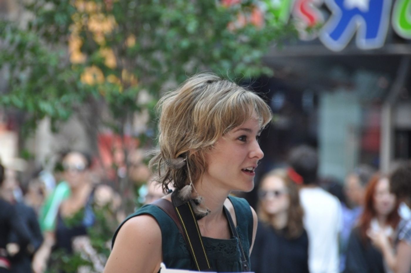 Photo Coverage: Broadway Takes Part in Shellac Flash Mob in Times Square fo Fashion Week  Image