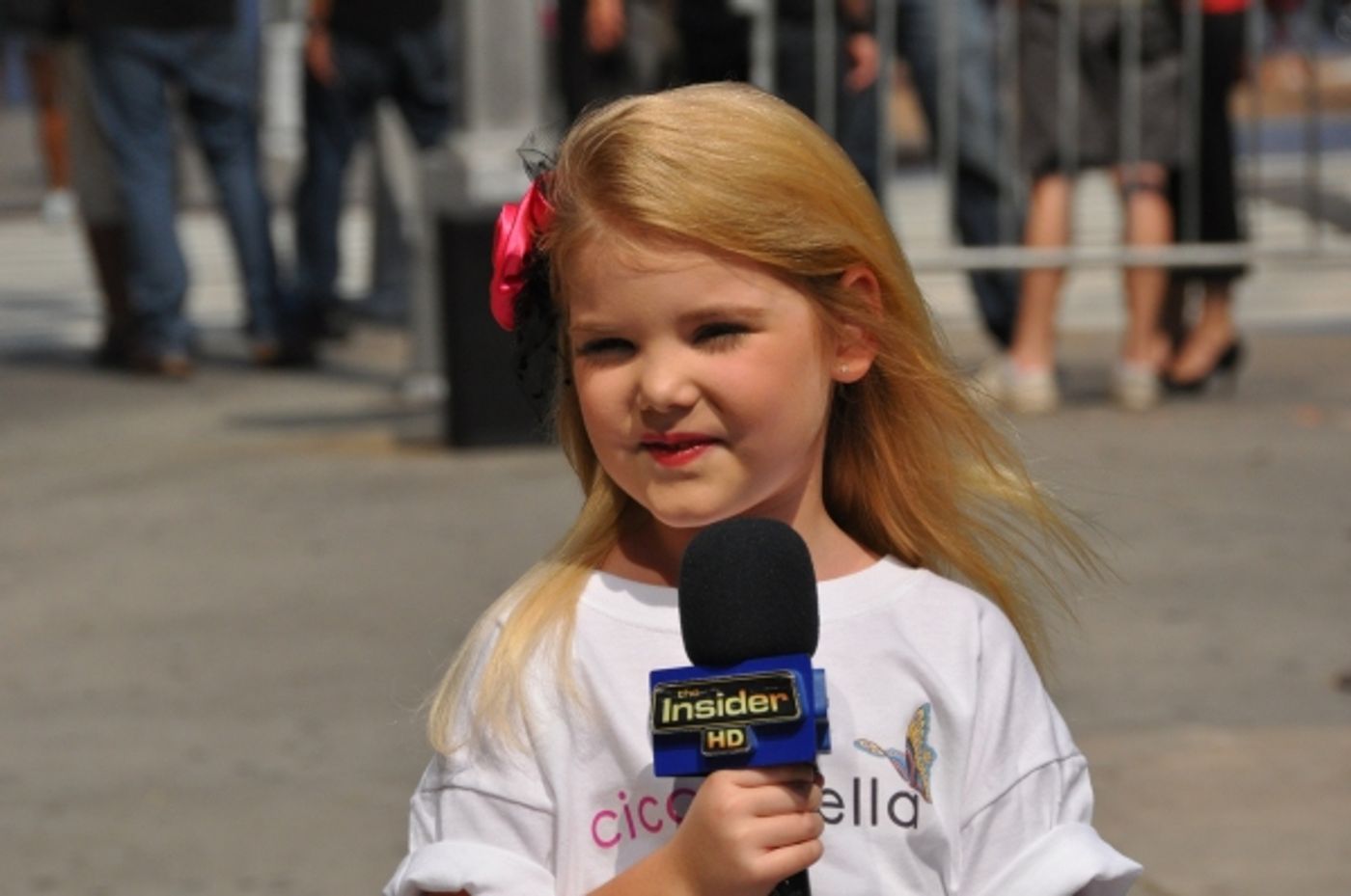 Photo Coverage: Broadway Takes Part in Shellac Flash Mob in Times Square fo Fashion Week  Image