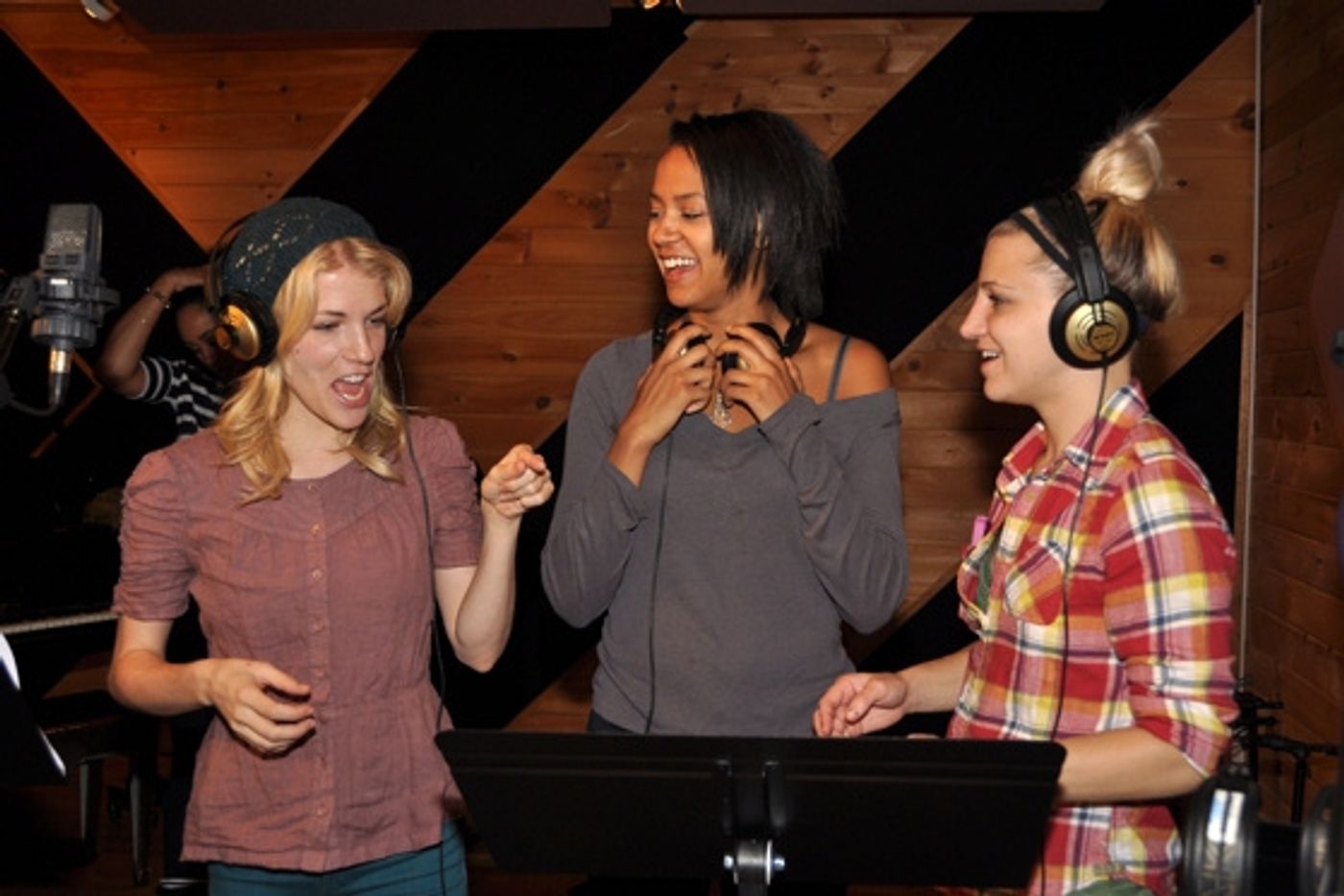 Photo Coverage: RENT Sings for 'Carols for a Cure'  Image