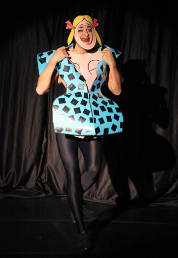 Ennio Marchetto (The Living Paper Cartoon) Photo