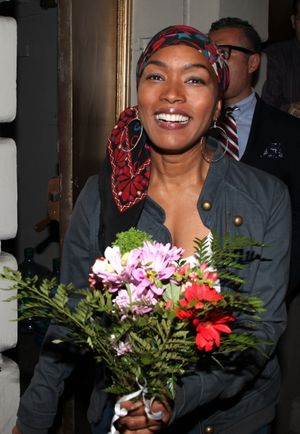 Angela Bassett  Photo