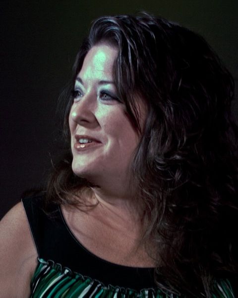 Traci Reynolds Photo