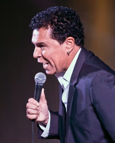 Clint Holmes Photo