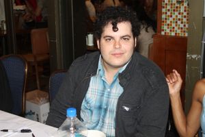 Josh Gad Photo