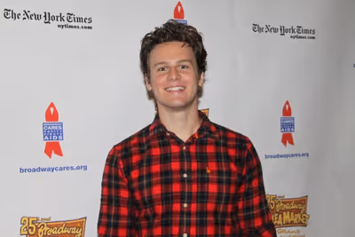 Jonathan Groff Photo