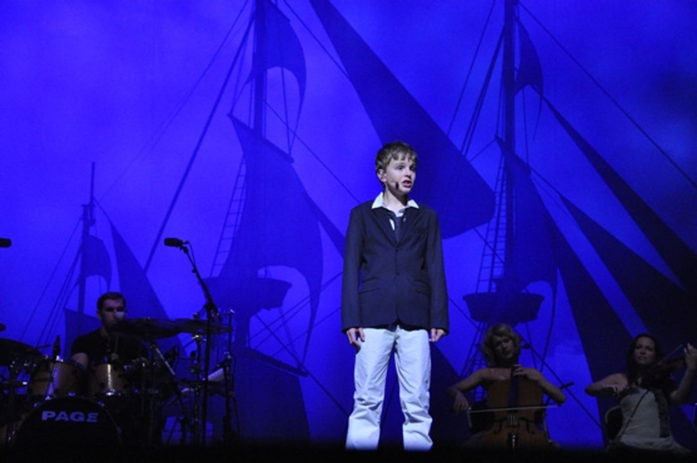 Photo Coverage: Celtic Thunder Plays The Beacon  Image