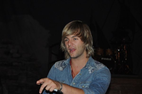 Keith Harkin Photo