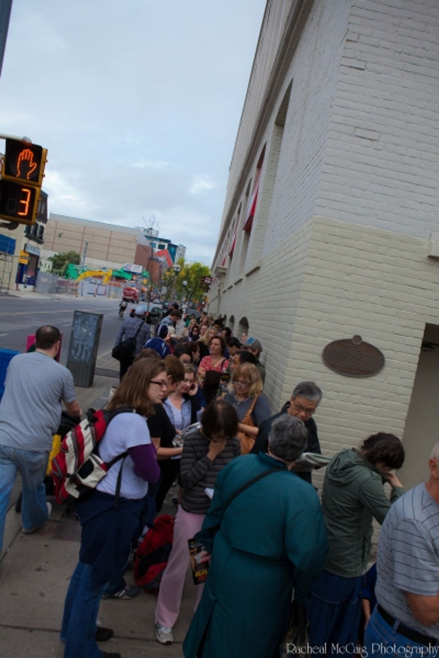Photo Coverage: WAR HORSE Fan Ticket Giveaway in Toronto  Image