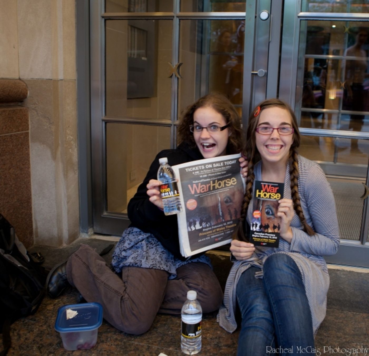 Photo Coverage: WAR HORSE Fan Ticket Giveaway in Toronto  Image