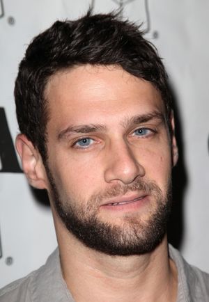 Justin Bartha @ BroadwayWorld Justin Bartha Photo