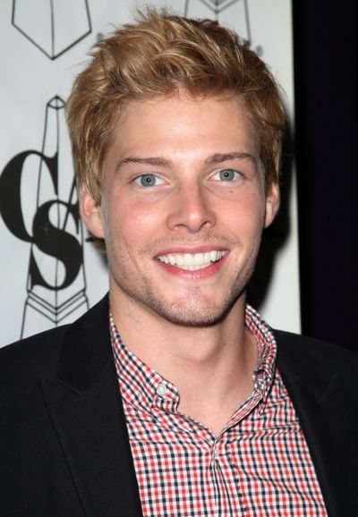 Hunter Parrish Photo