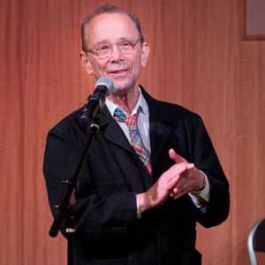 Joel Grey Photo