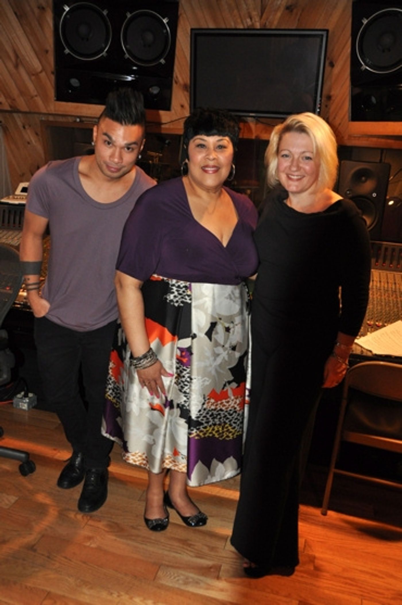 Photo Coverage: Martha Wash  Joins PRISCILLA Cast for 'Carols for a Cure' Album  Image