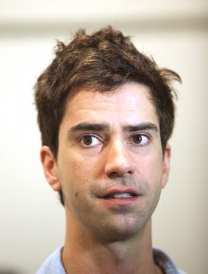 Hamish Linklater @ BroadwayWorld Hamish Linklater Photo