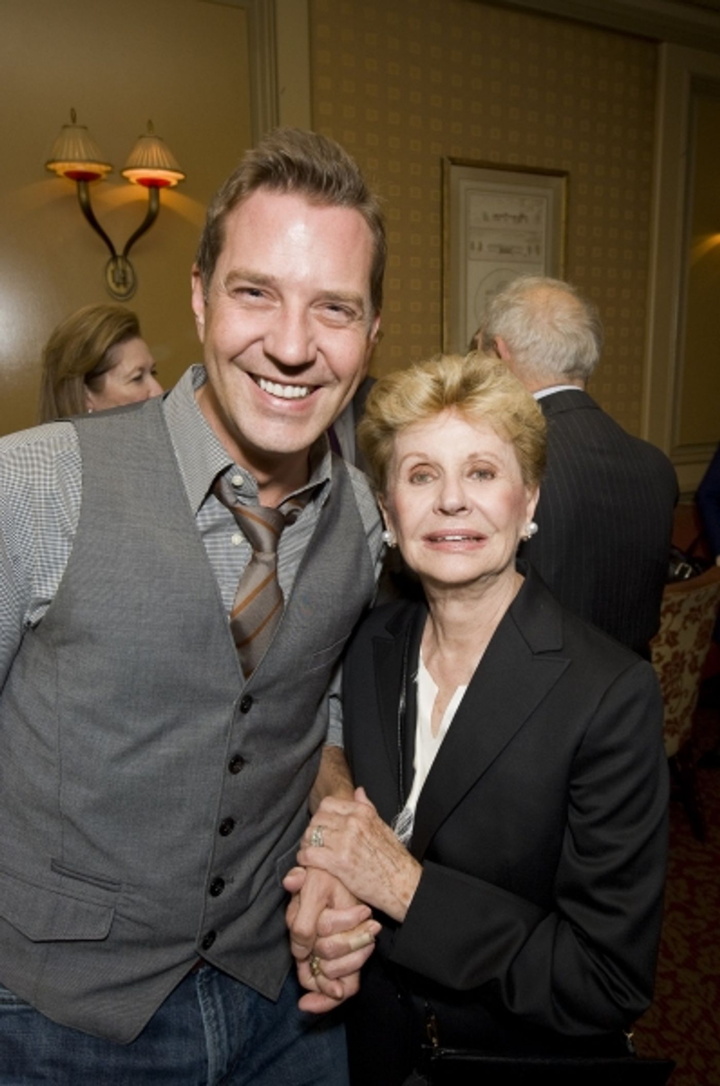 Photo Flash: Ronald McDonald House & New York Pops Team Up for Benefit  Image