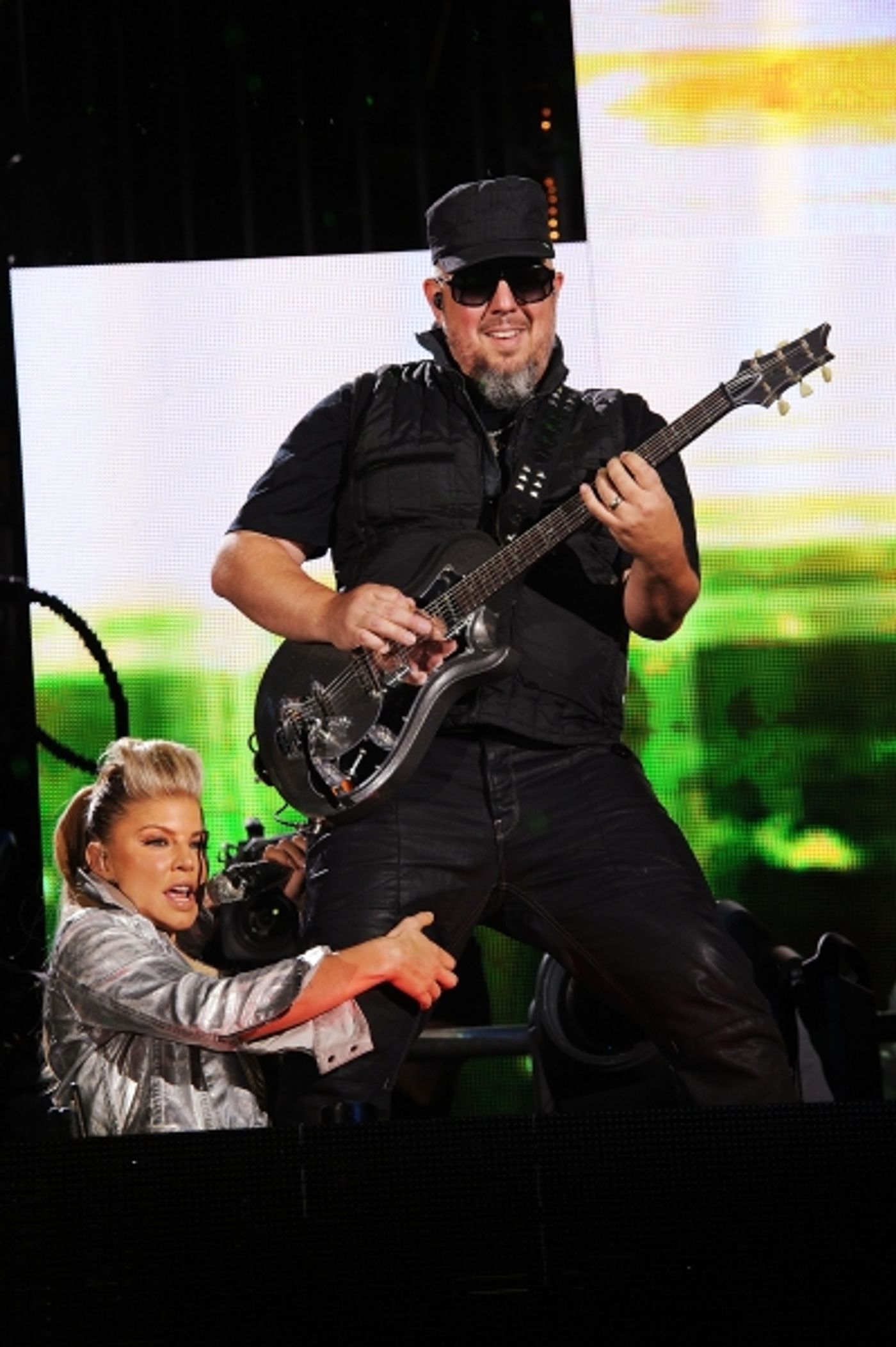 Photo Flash: Chase Presents The Black Eyed Peas Concert 4 NYC at Central Park  Image