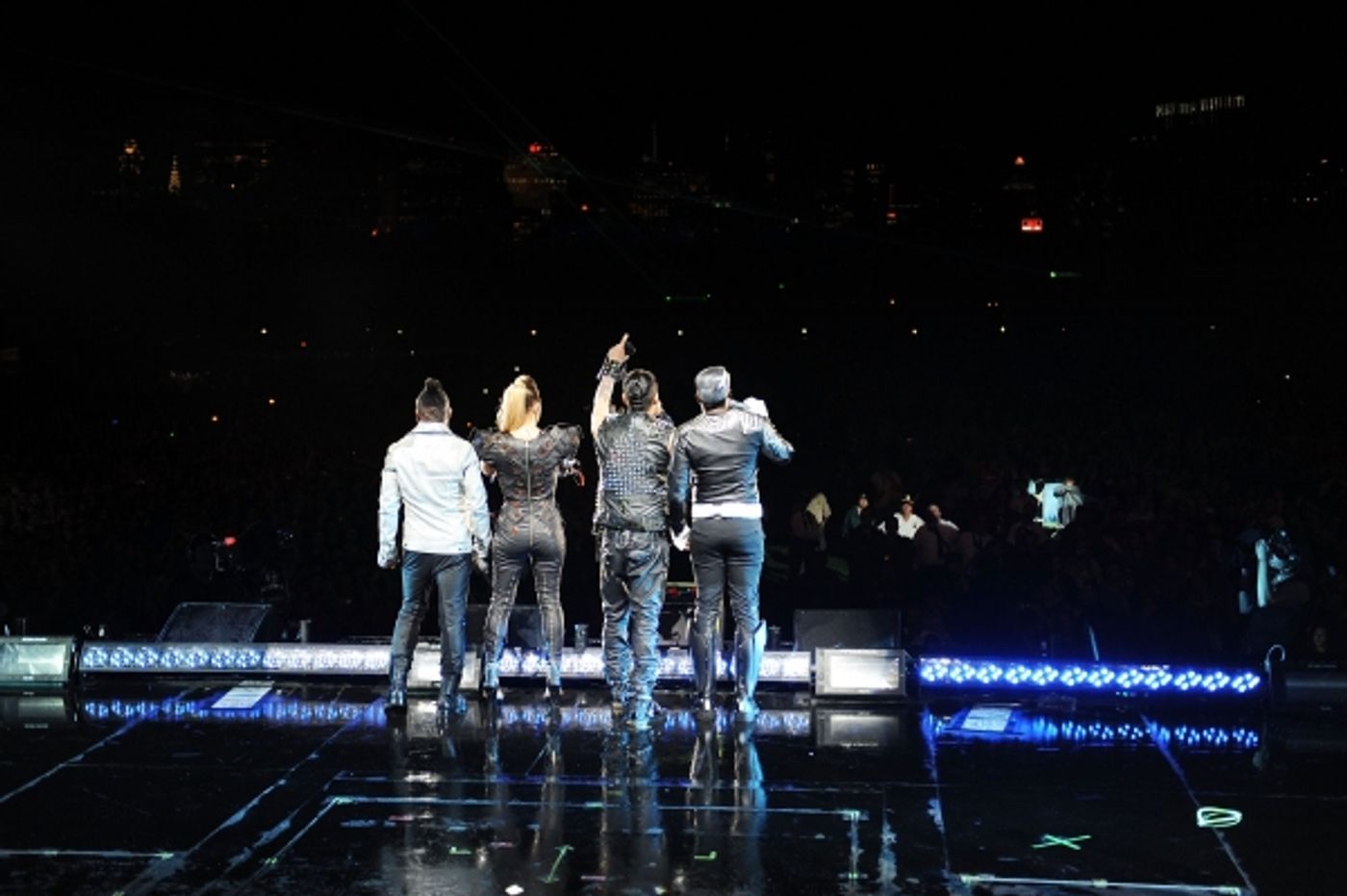 Photo Flash: Chase Presents The Black Eyed Peas Concert 4 NYC at Central Park  Image